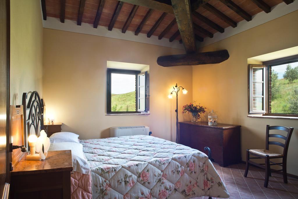 וולטרה Agriturismo Podere Campaini מראה חיצוני תמונה