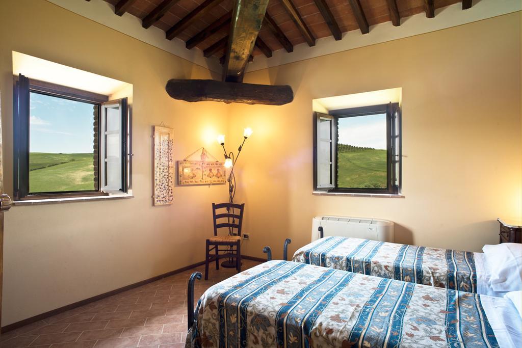 וולטרה Agriturismo Podere Campaini מראה חיצוני תמונה
