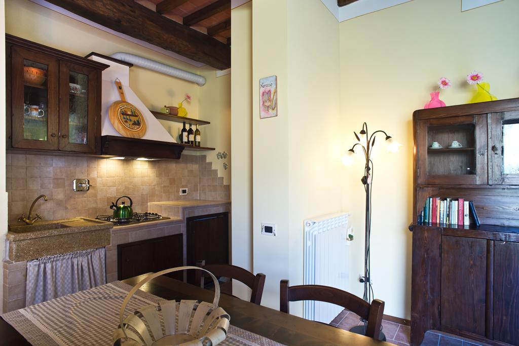וולטרה Agriturismo Podere Campaini מראה חיצוני תמונה