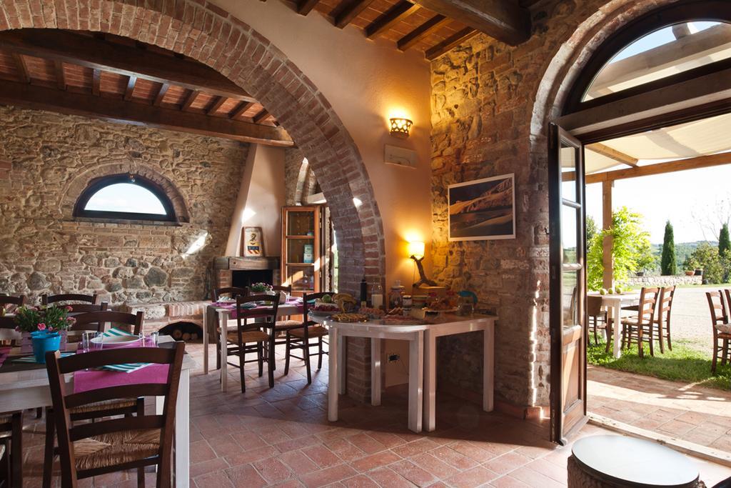 וולטרה Agriturismo Podere Campaini מראה חיצוני תמונה
