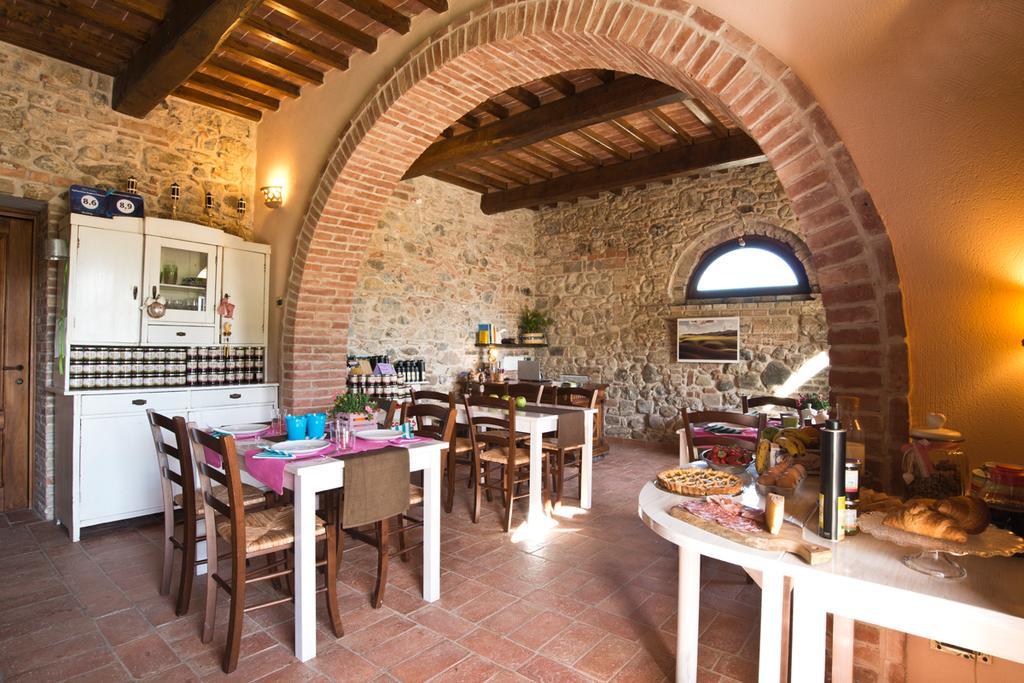 וולטרה Agriturismo Podere Campaini מראה חיצוני תמונה
